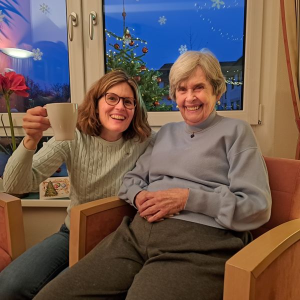 Weihnachtsmarkt im Haus am Urselbach Gute Stimmung auf dem Weihnachtsmarkt im Haus am Urselbach