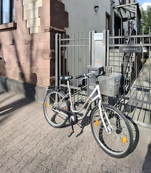 Fahrradspende des Sozialrathauses Gallus an die Fahrrad-Selbsthilfewerkstatt des Howard-Philipps-Hauses